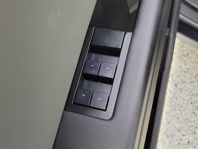 Used 2024 Tesla Cybertruck AWD Crew Cab image 24