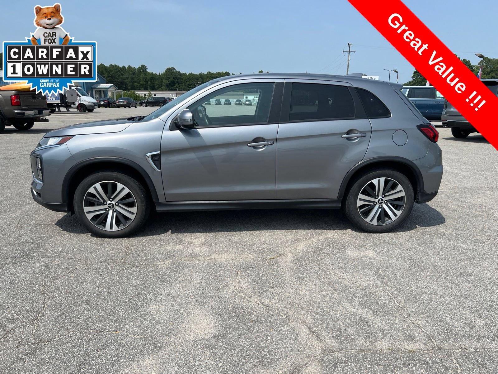 Used 2024 Mitsubishi Outlander Sport SE AWD/4WD image 2