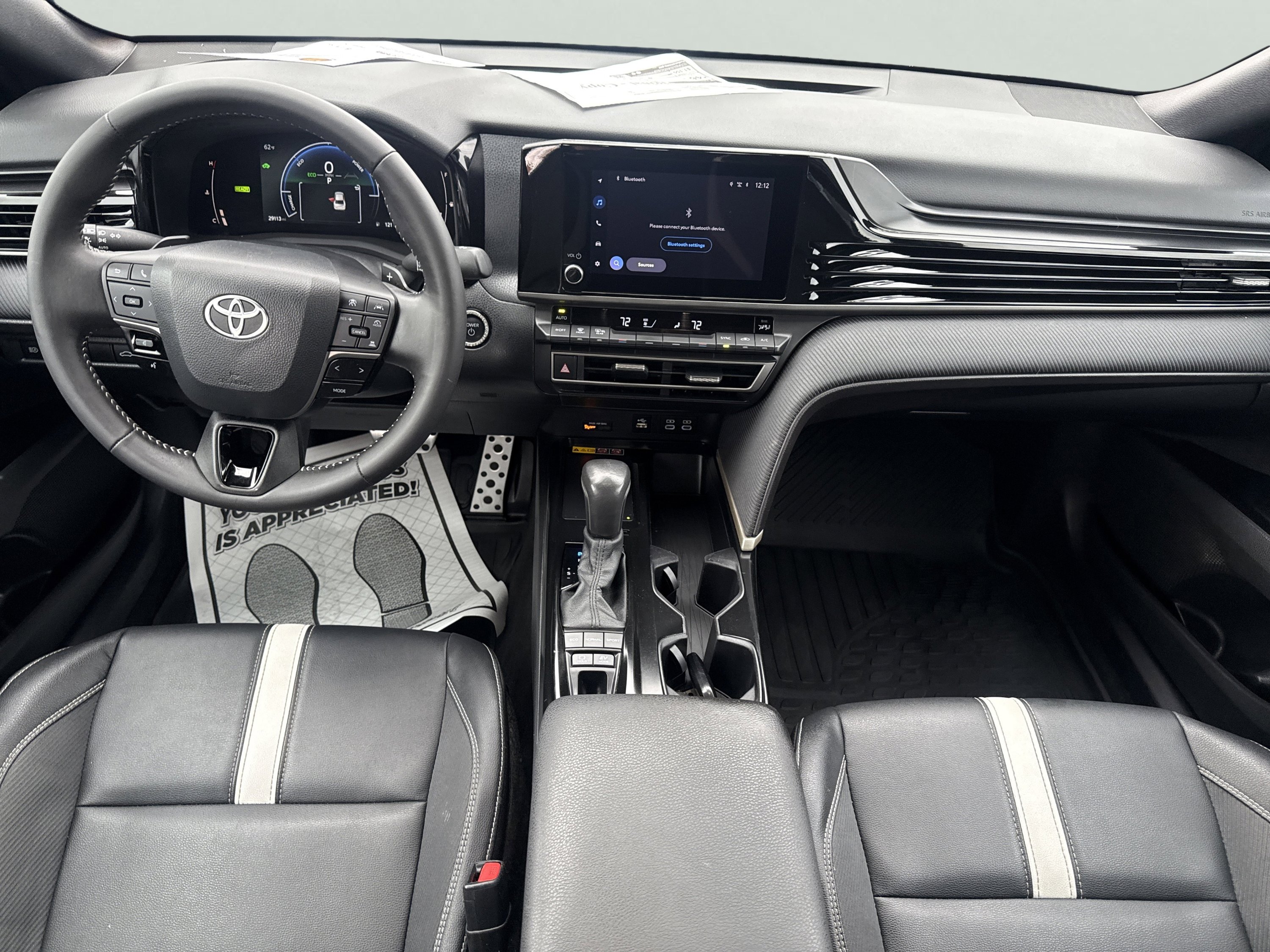 Used 2025 Toyota Camry SE AWD/4WD image 14