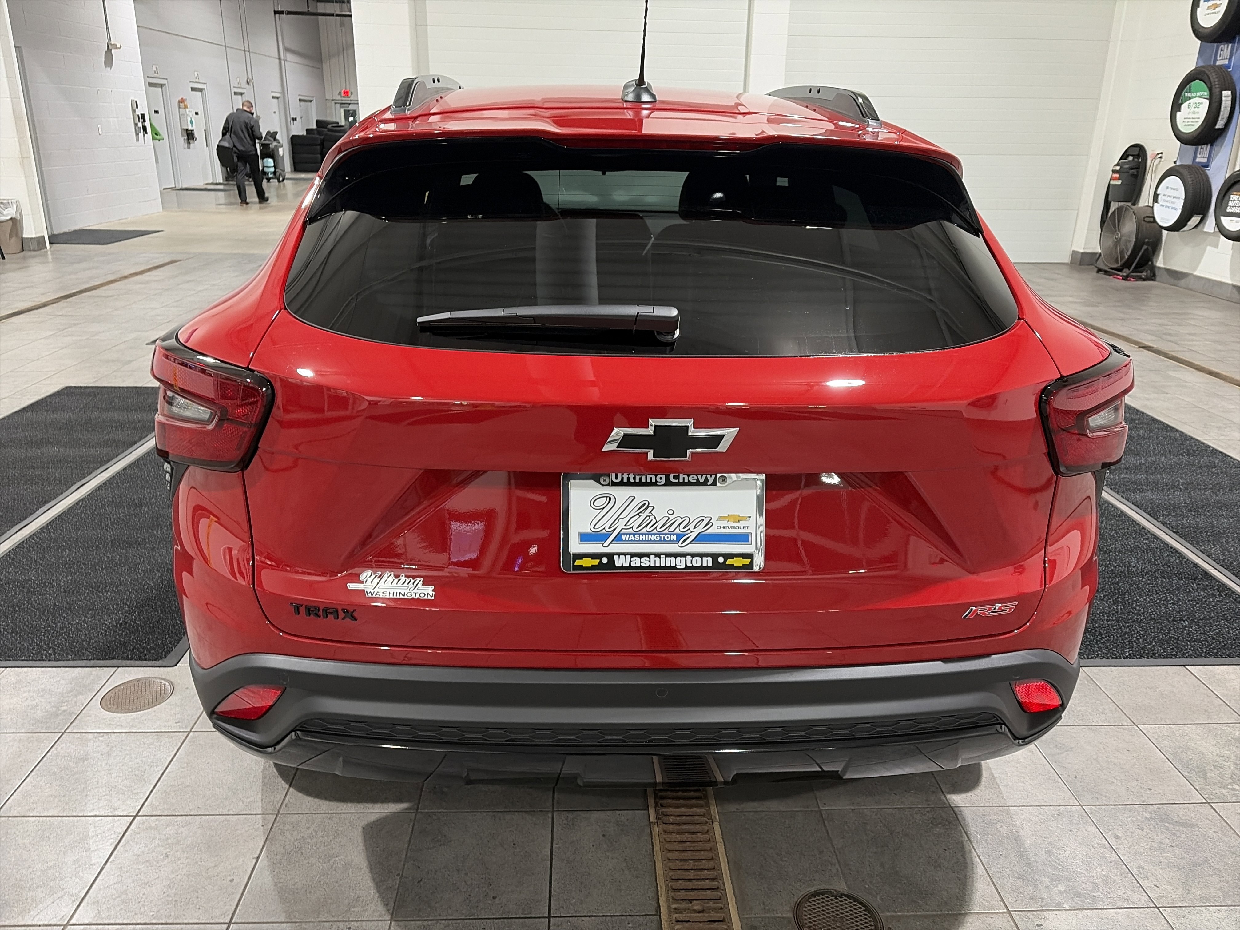 New 2026 Chevrolet Trax RS w/ Sunroof Package image 4