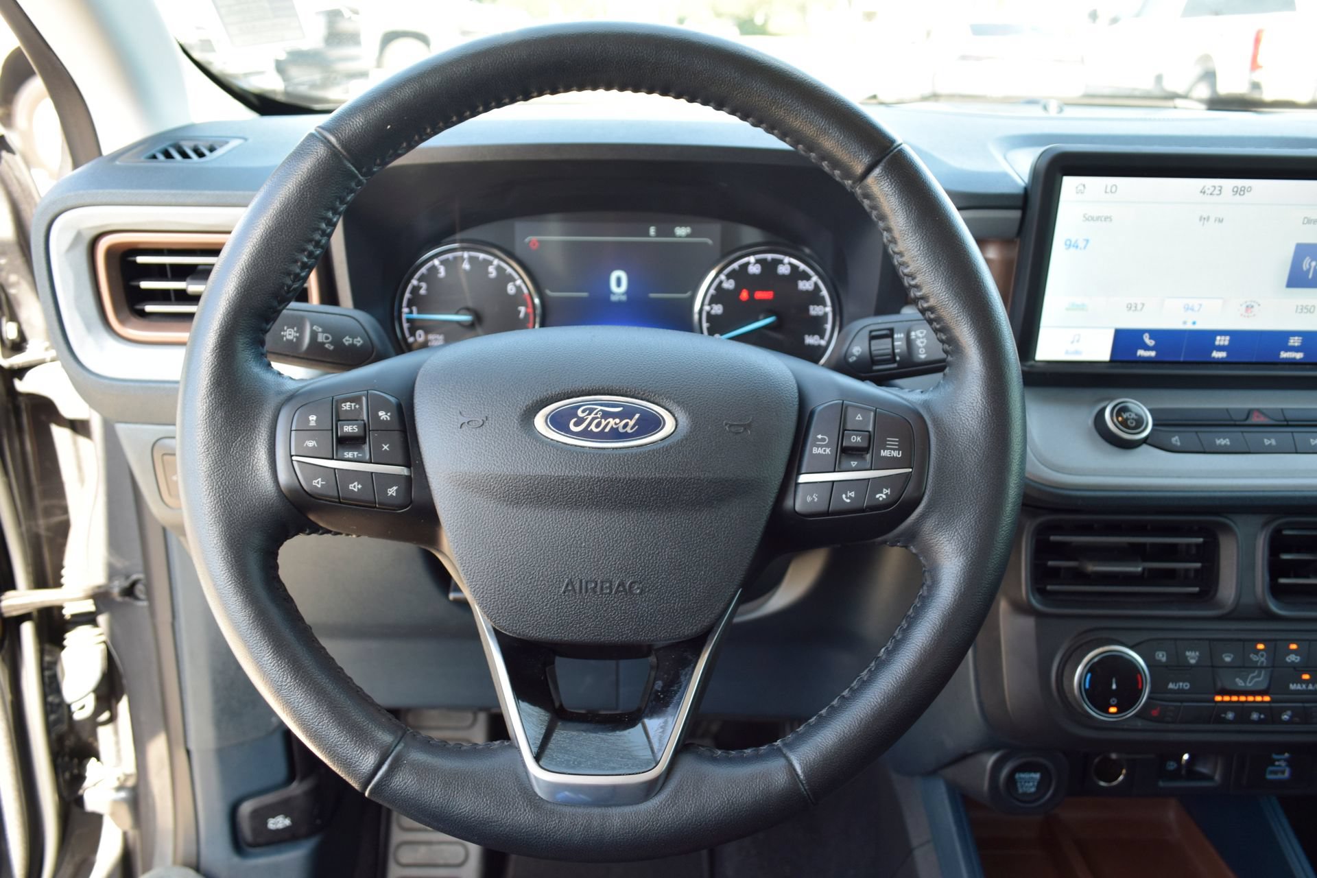 Used 2022 Ford Maverick Lariat w/ Lariat Luxury Package FWD image 6