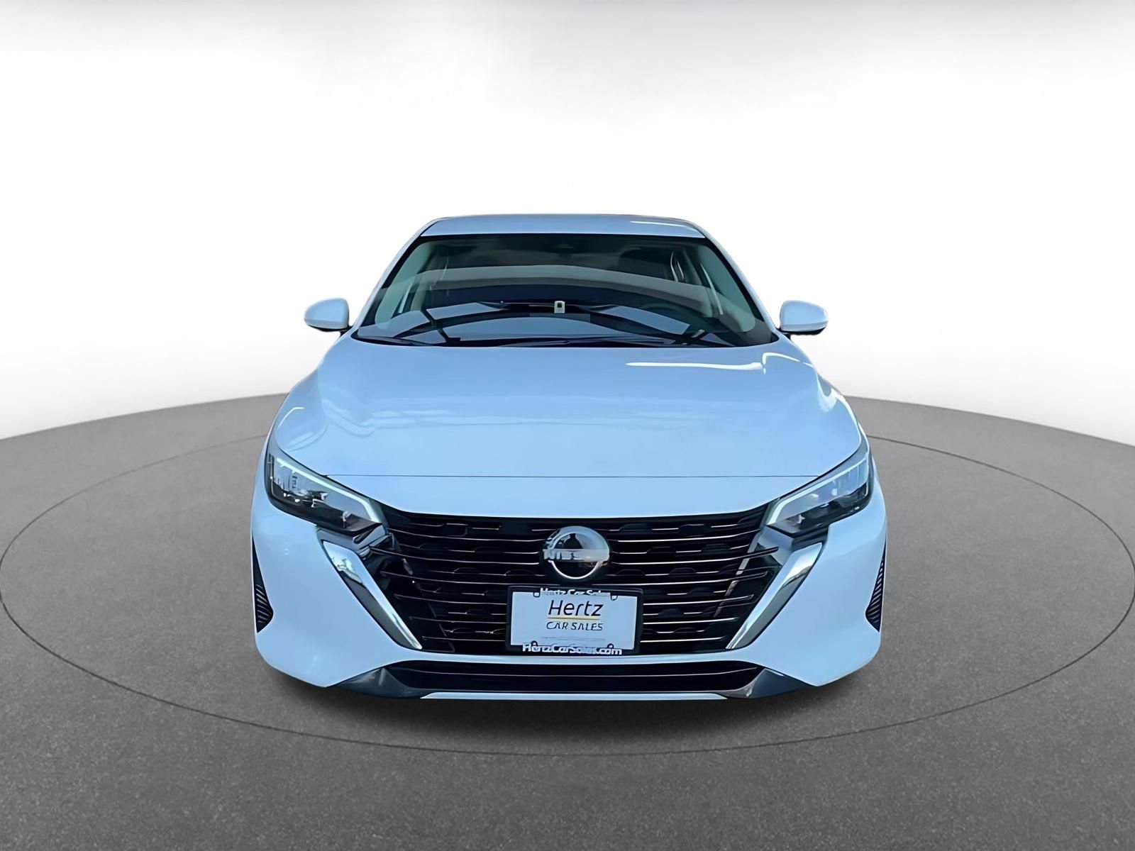 Used 2025 Nissan Sentra SV image 4