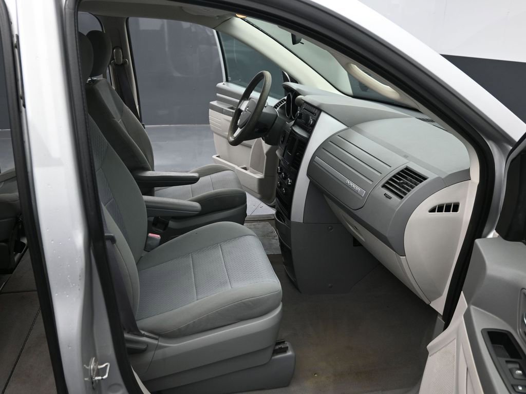 Used 2010 Dodge Grand Caravan SE w/ Climate Group FWD image 26