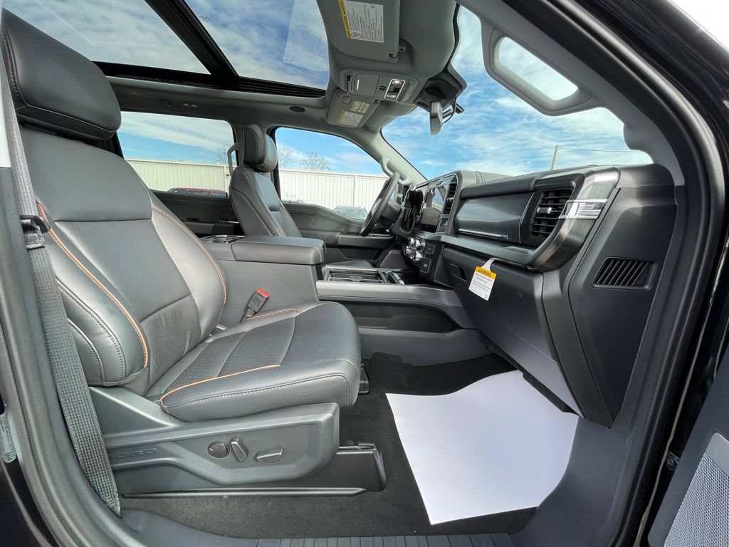 New 2026 Ford F250 Lariat w/ Black Appearance Package AWD/4WD image 25