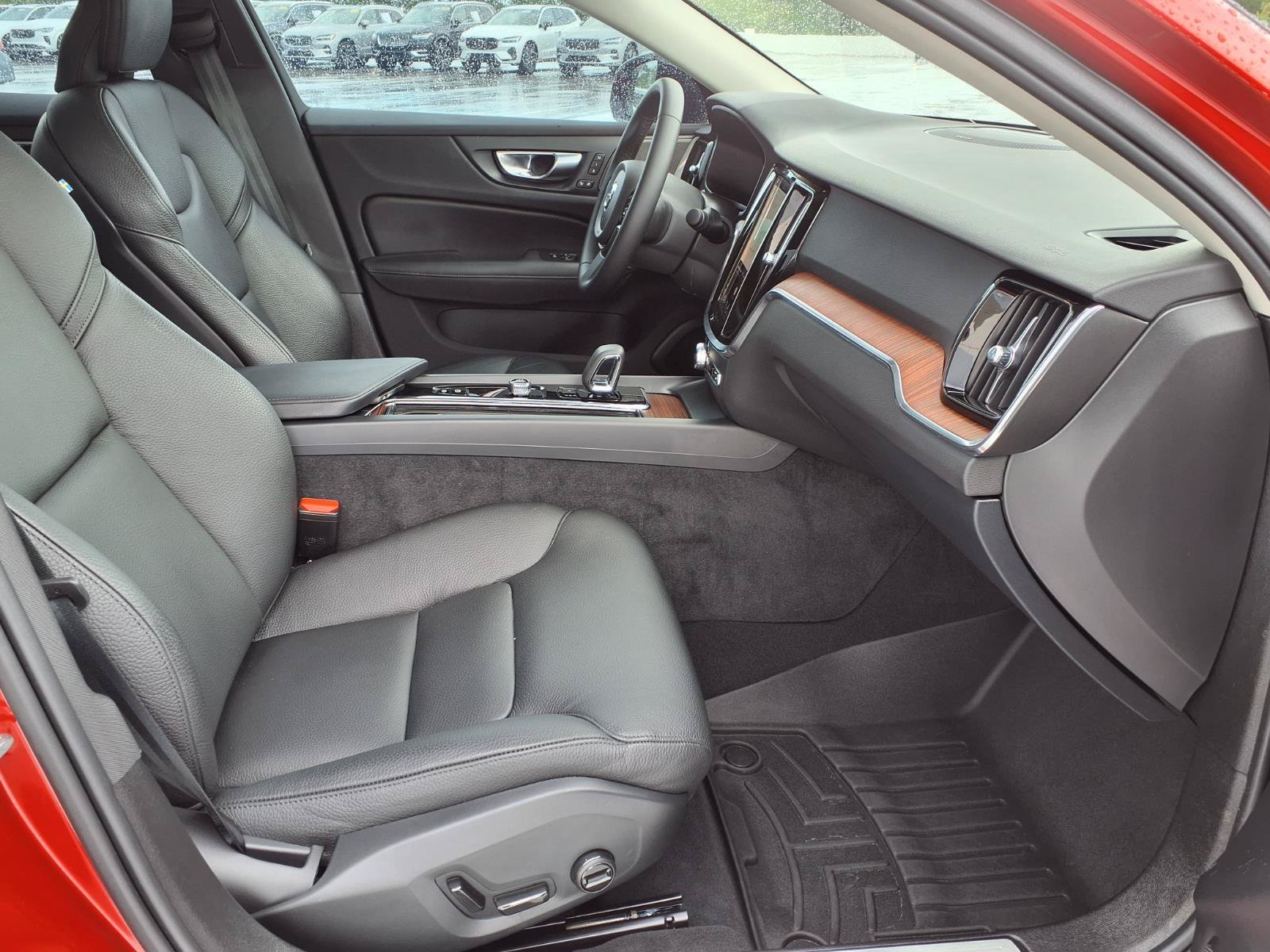 Certified 2024 Volvo S60 B5 Plus FWD image 11