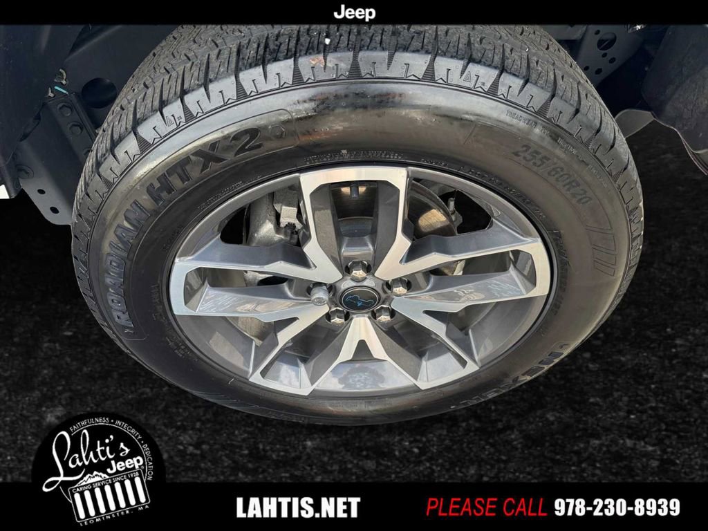 Used 2024 Jeep Wrangler Unlimited w/ Convenience Group image 10