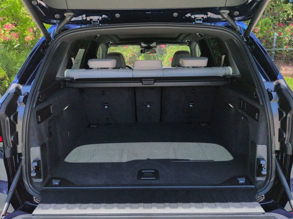 New 2026 BMW X5 xDrive40i w/ Executive Package AWD/4WD image 13