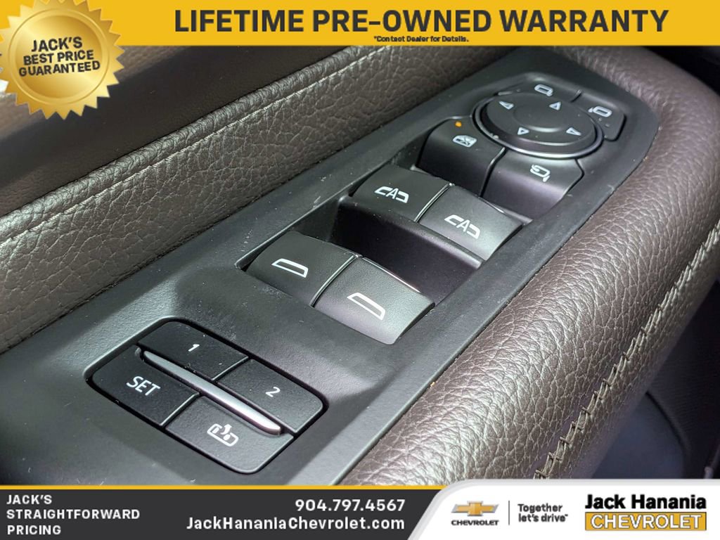 Used 2021 GMC Yukon XL Denali w/ Denali Premium Package image 25