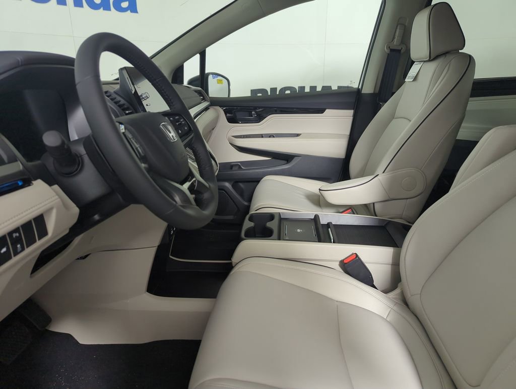 New 2026 Honda Odyssey Touring image 12