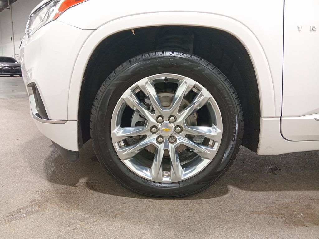 Used 2020 Chevrolet Traverse High Country AWD/4WD image 12