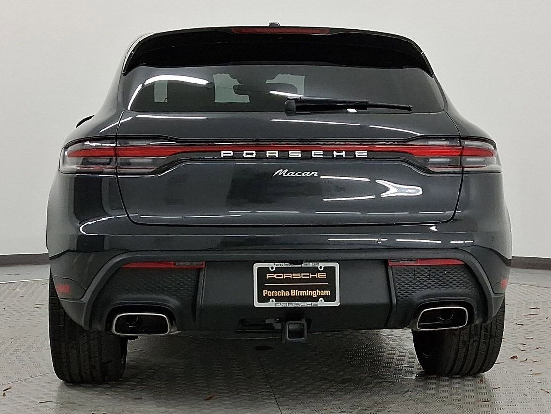Used 2026 Porsche Macan image 10