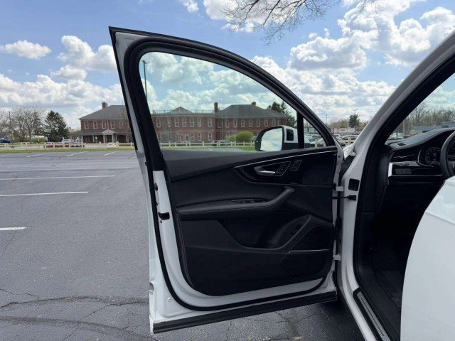 Certified 2023 Audi Q7 3.0T Premium Plus w/ Premium Plus Package AWD/4WD image 18