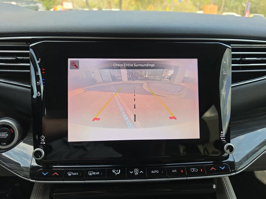 Used 2022 Jeep Wagoneer Series III w/ Flexible Seating Group image 26