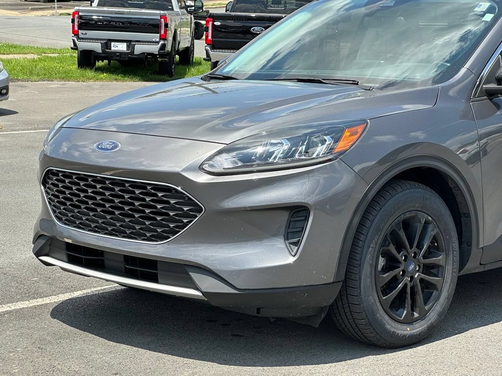 Used 2022 Ford Escape SE w/ Convenience Package FWD image 37