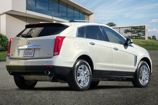 Used 2013 Cadillac SRX Luxury w/ Driver Awareness Package image 4