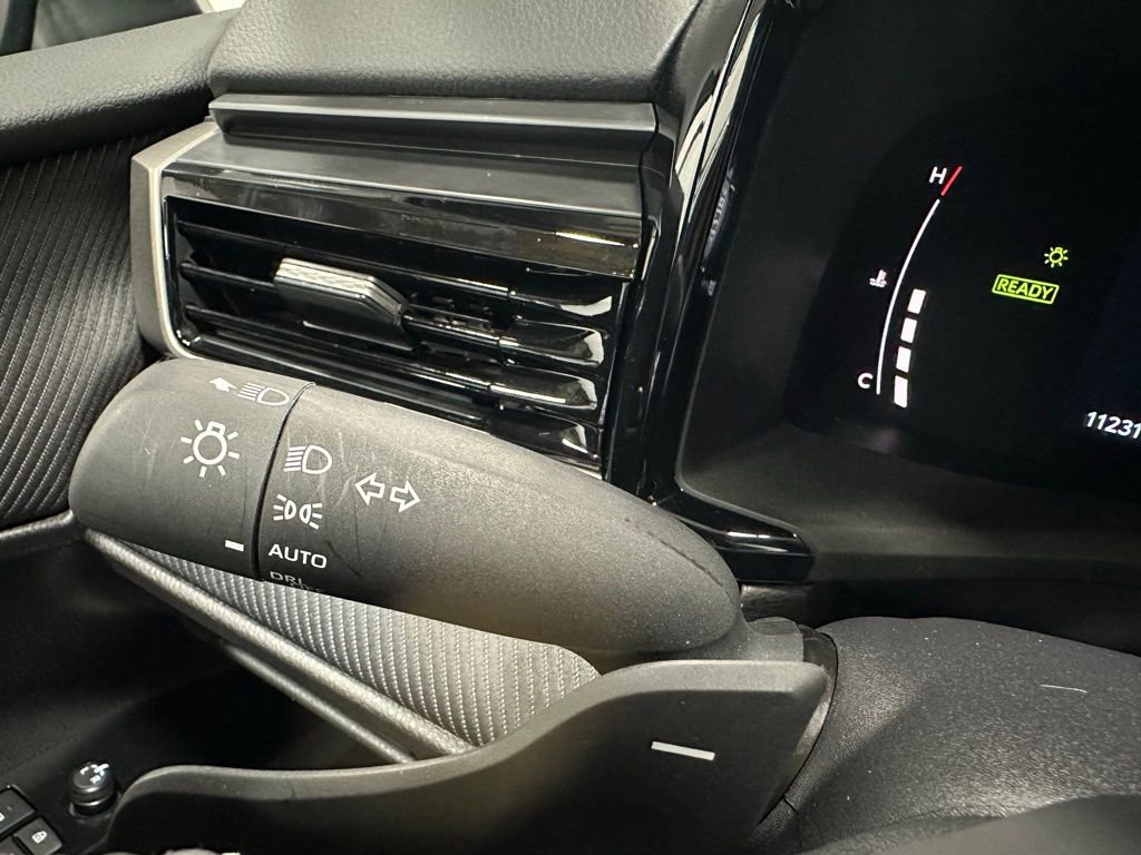 Used 2026 Toyota Camry SE FWD image 21