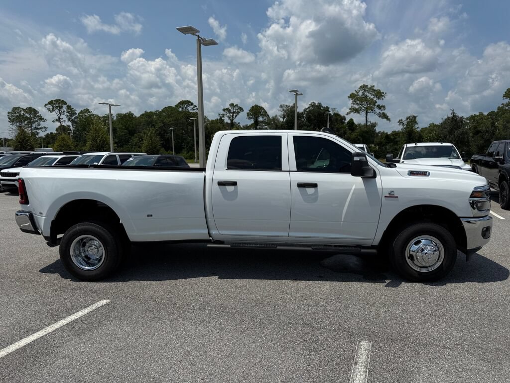 New 2026 RAM 3500 Tradesman AWD/4WD image 2