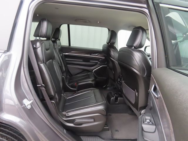 Used 2023 Jeep Grand Cherokee L Limited AWD/4WD image 29