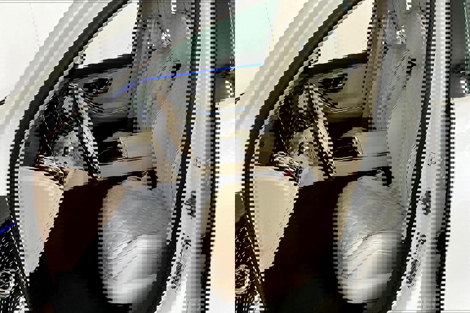 Used 2025 Mercedes-Benz S 580 4MATIC Sedan image 9