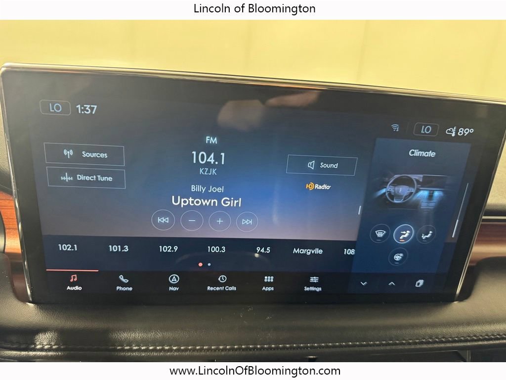 Used 2022 Lincoln Nautilus Reserve AWD/4WD image 23