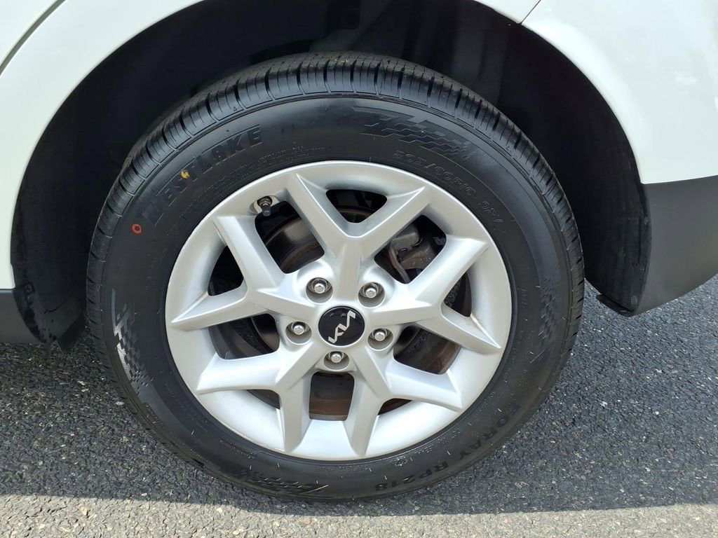 Used 2022 Kia Soul LX w/ Technology Package FWD image 17