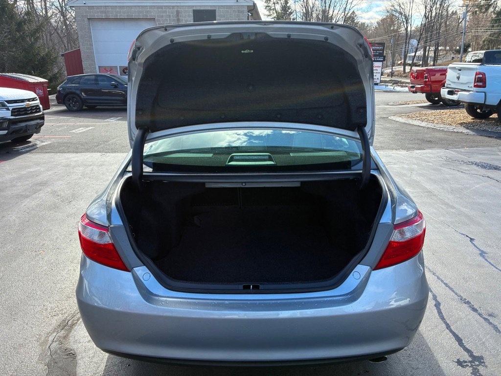Used 2016 Toyota Camry XLE image 15