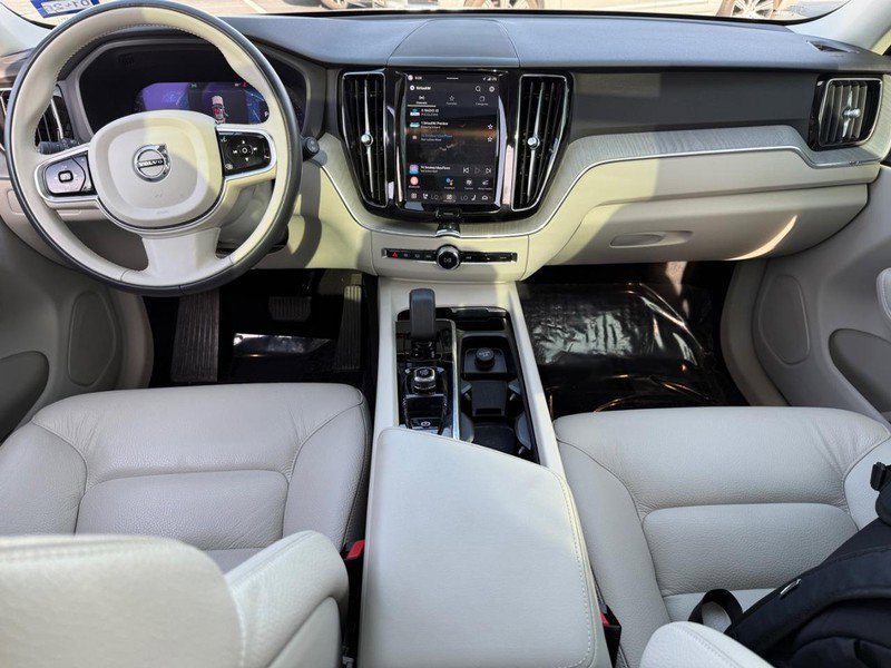 Used 2024 Volvo XC60 B5 Plus w/ Protection Package Premier image 12