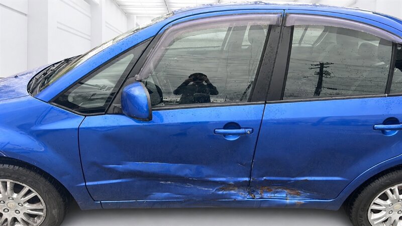 Used 2012 Suzuki SX4 LE FWD image 11