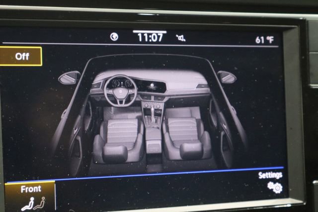 Used 2024 Volkswagen Jetta SE image 34