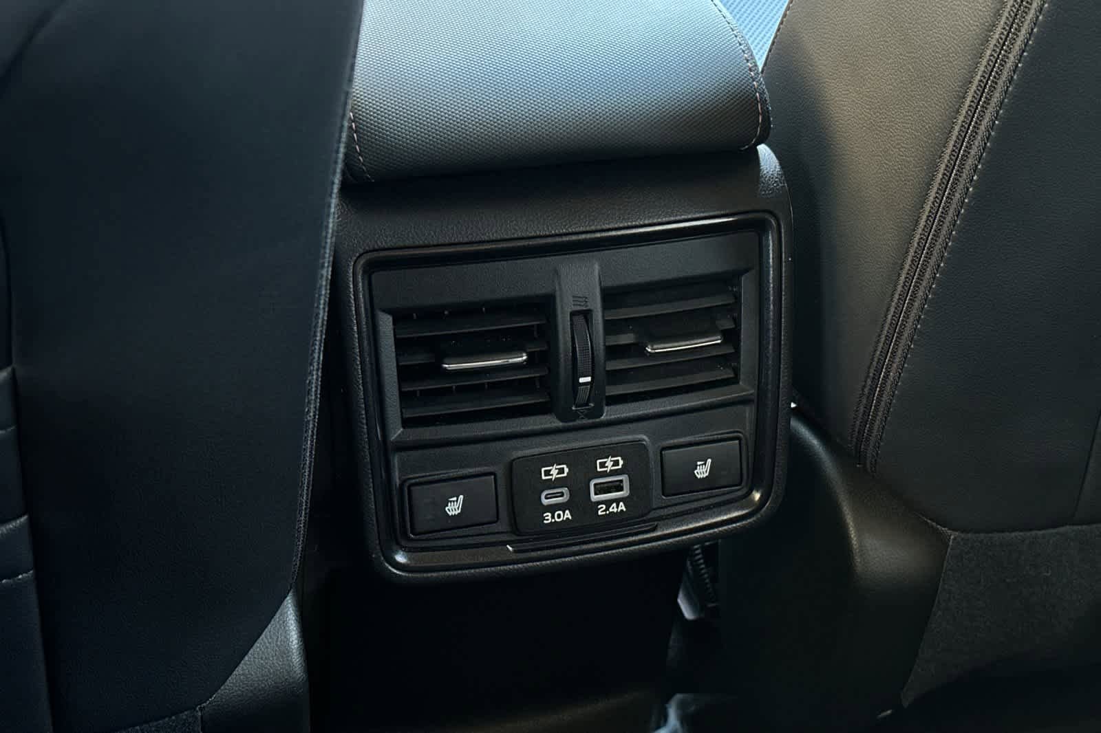 Used 2025 Subaru Forester Touring AWD/4WD image 14