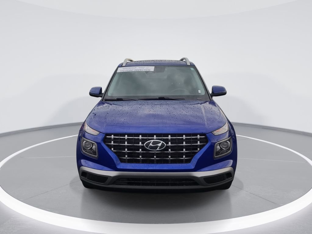 Used 2024 Hyundai Venue SEL image 3