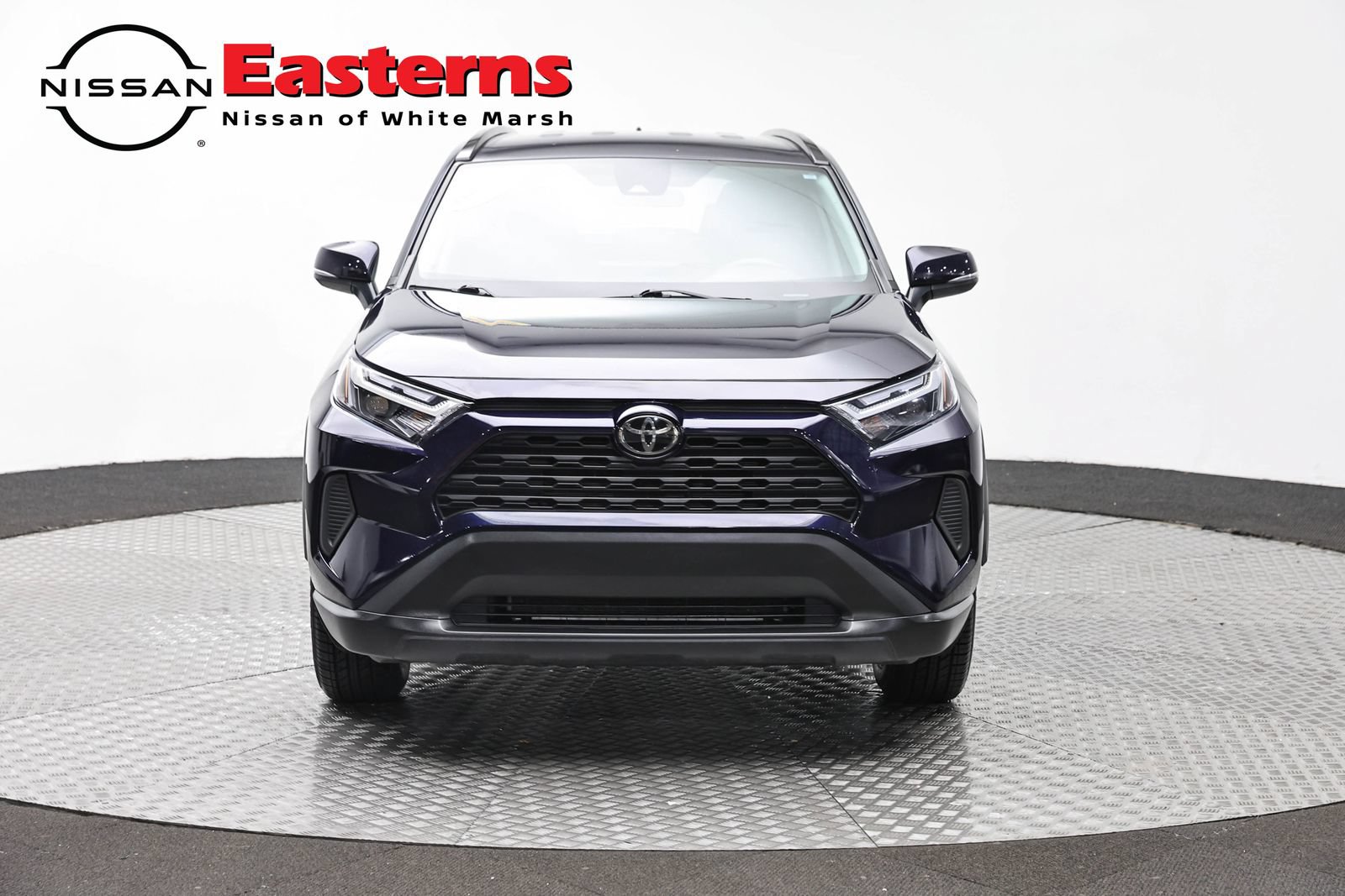 Used 2024 Toyota RAV4 XLE FWD image 2
