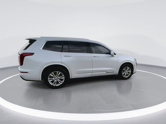 Used 2024 Cadillac XT6 Luxury FWD image 12