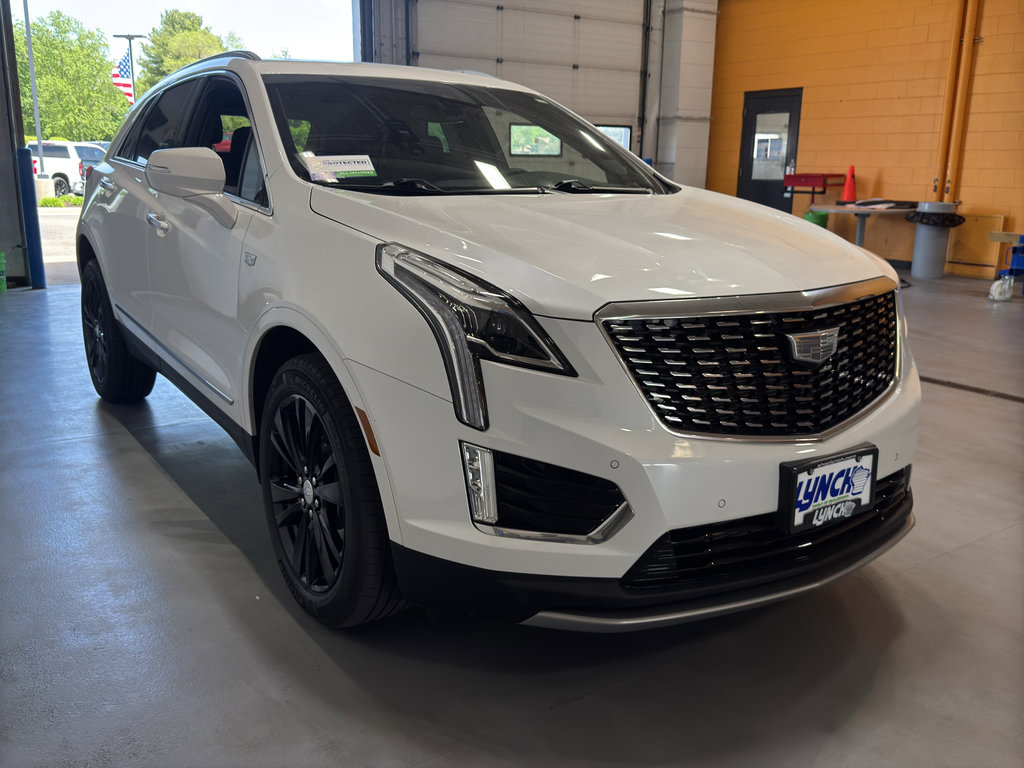 Used 2024 Cadillac XT5 Premium Luxury w/ LPO, Floor Liner Package AWD/4WD image 7