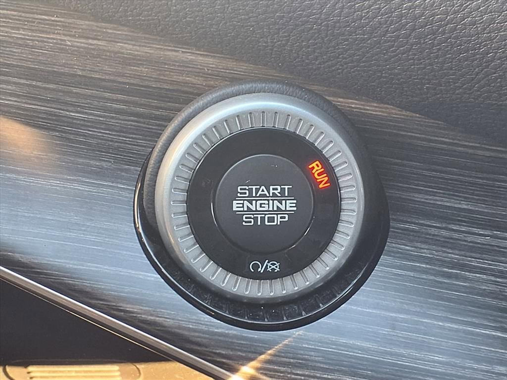 Used 2023 Jeep Wagoneer L Series II image 6