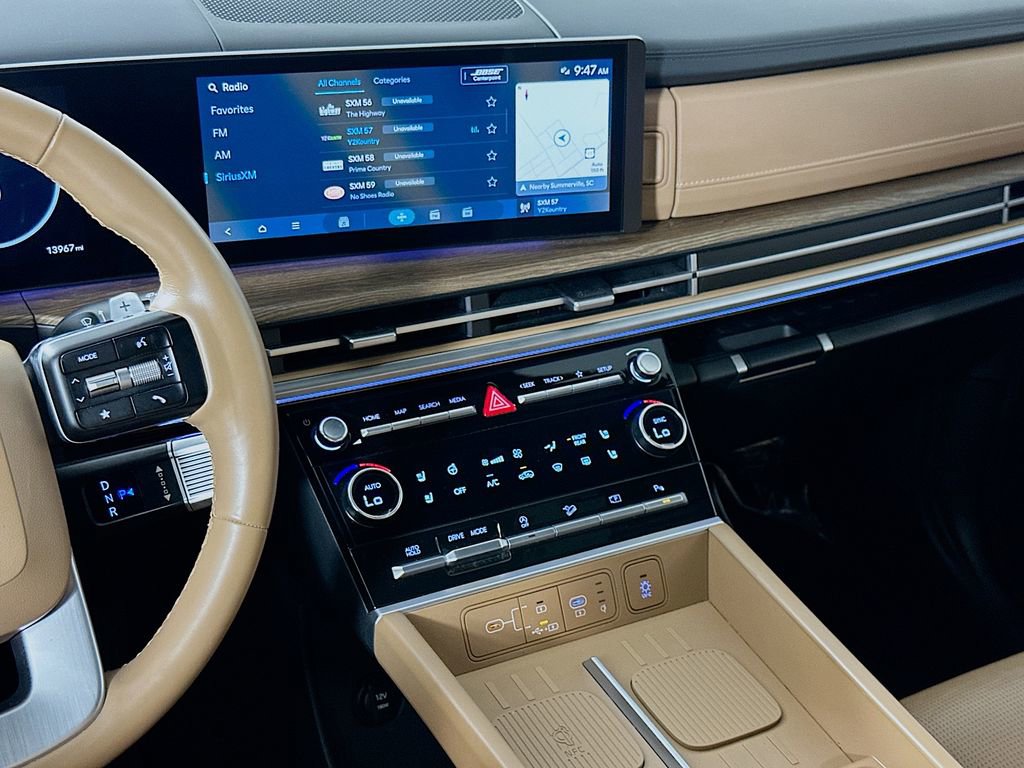 Used 2025 Hyundai Santa Fe Limited image 16