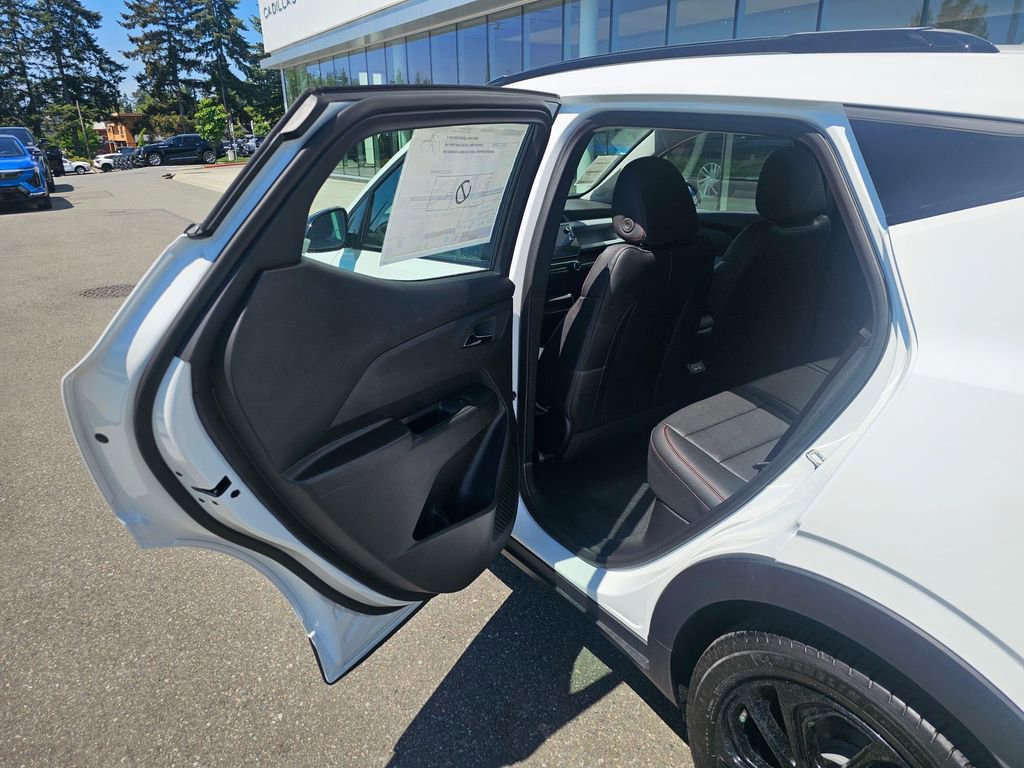 New 2027 Chevrolet Bolt RS FWD image 15