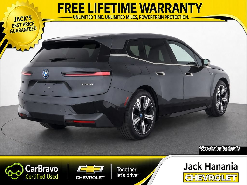 Used 2023 BMW iX xDrive50 w/ Sport Package AWD/4WD image 5