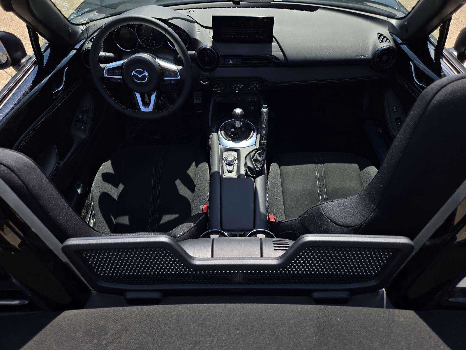 New 2026 MAZDA MX-5 Miata Club w/ Interior Package RWD image 13
