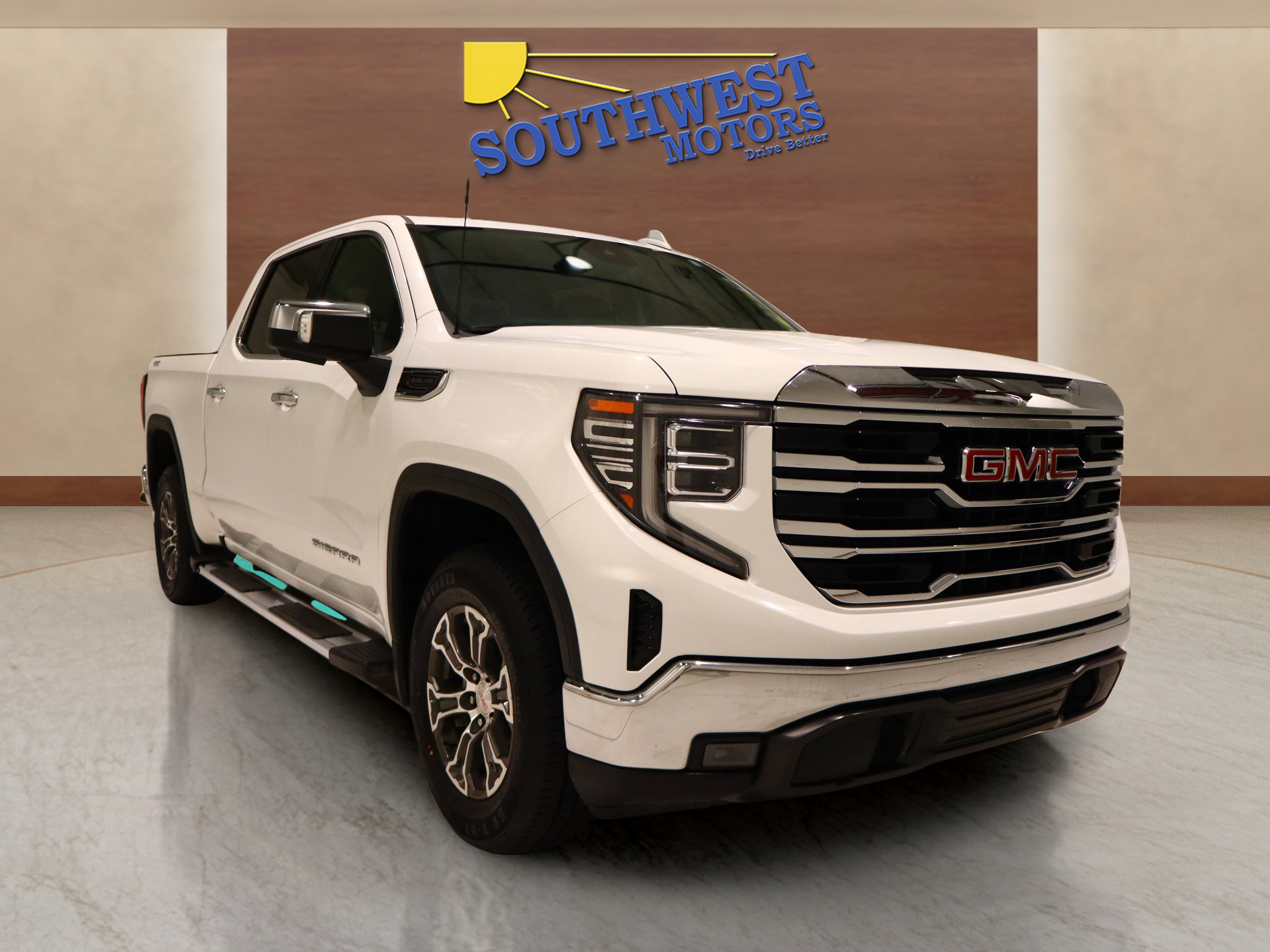 Used 2024 GMC Sierra 1500 SLT image 5