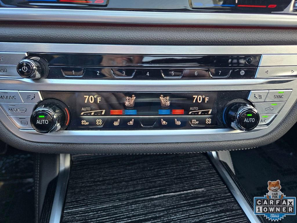 Used 2022 BMW 750i xDrive w/ Executive Package image 36