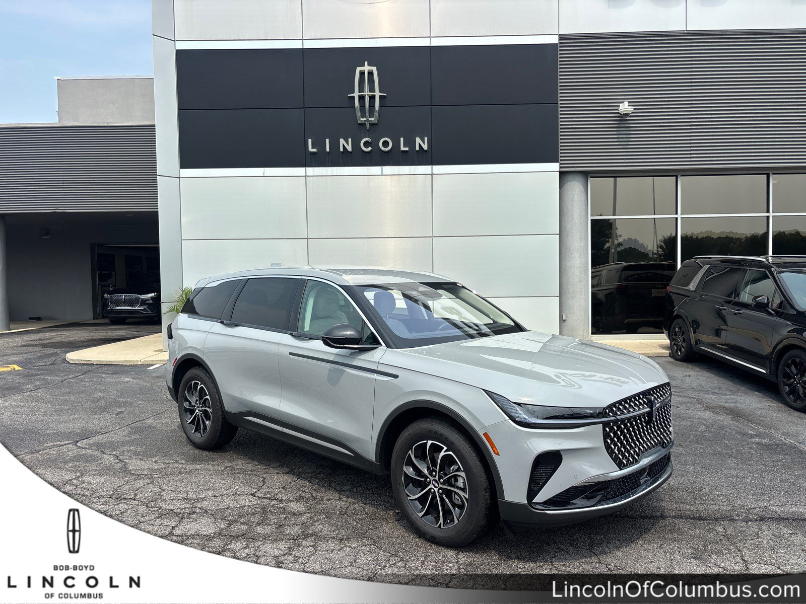 New 2026 Lincoln Nautilus Premier AWD/4WD image 1