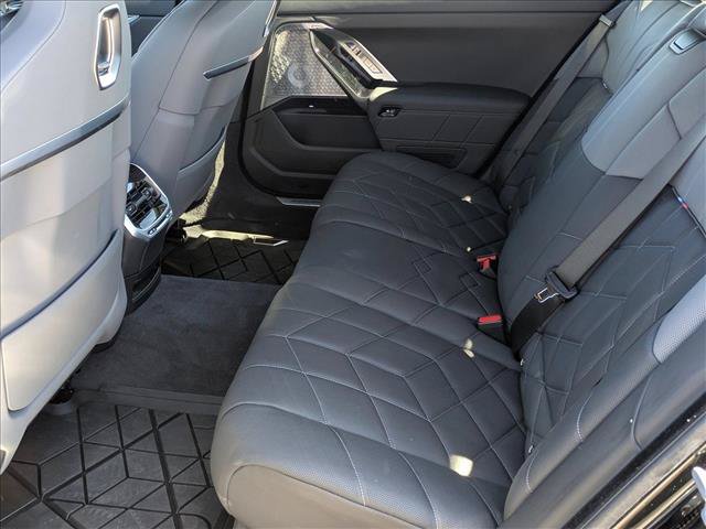 Used 2025 BMW 750e xDrive w/ Executive Package AWD/4WD image 20