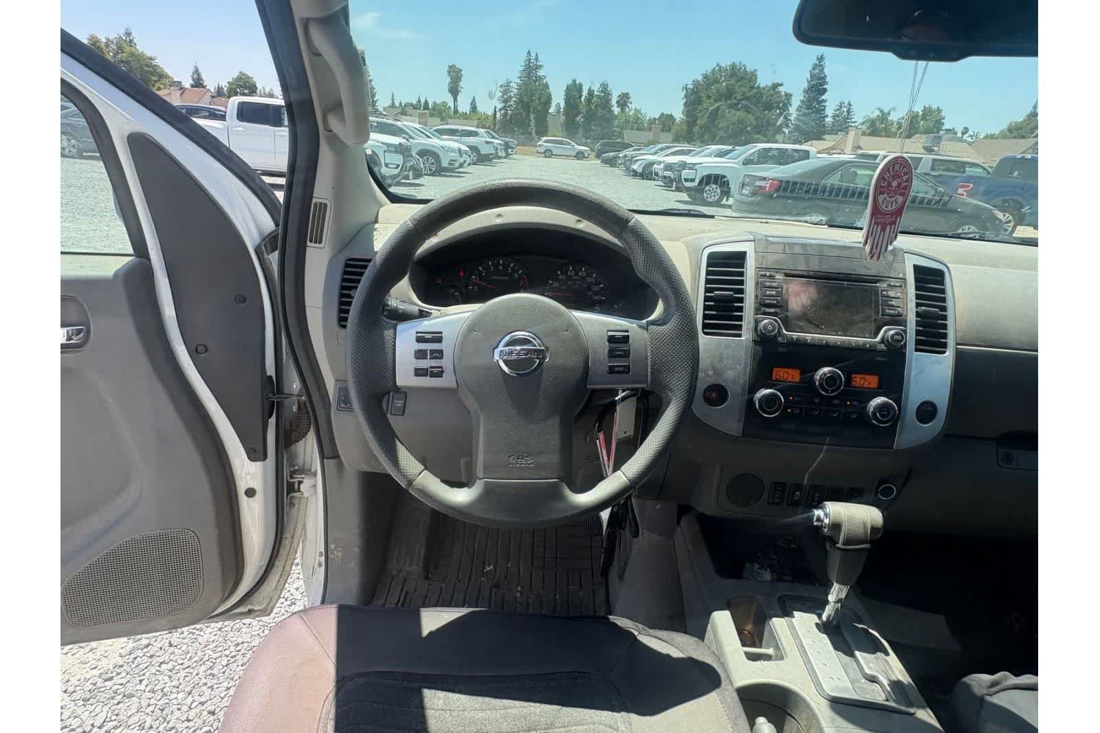 Used 2016 Nissan Frontier SV RWD image 15