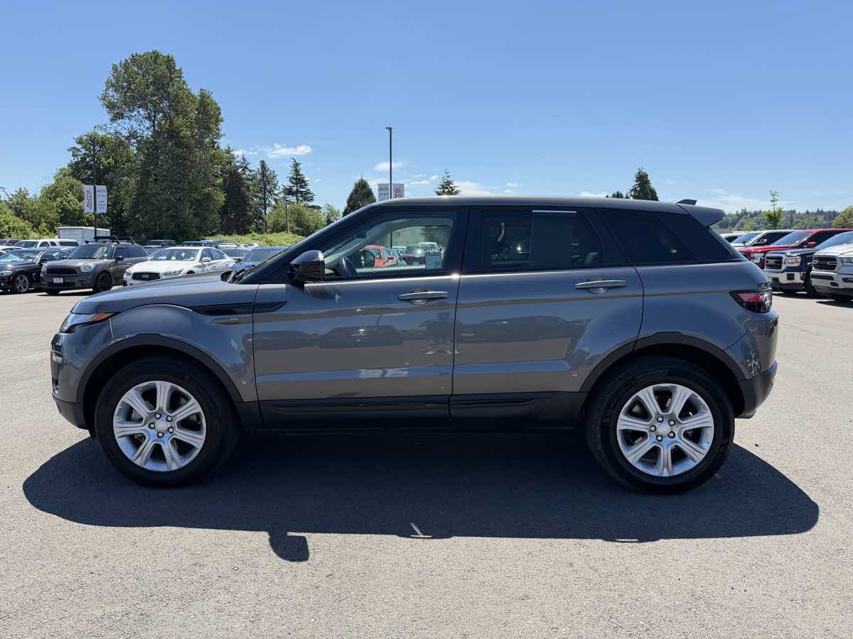 Used 2019 Land Rover Range Rover Evoque SE AWD/4WD image 5