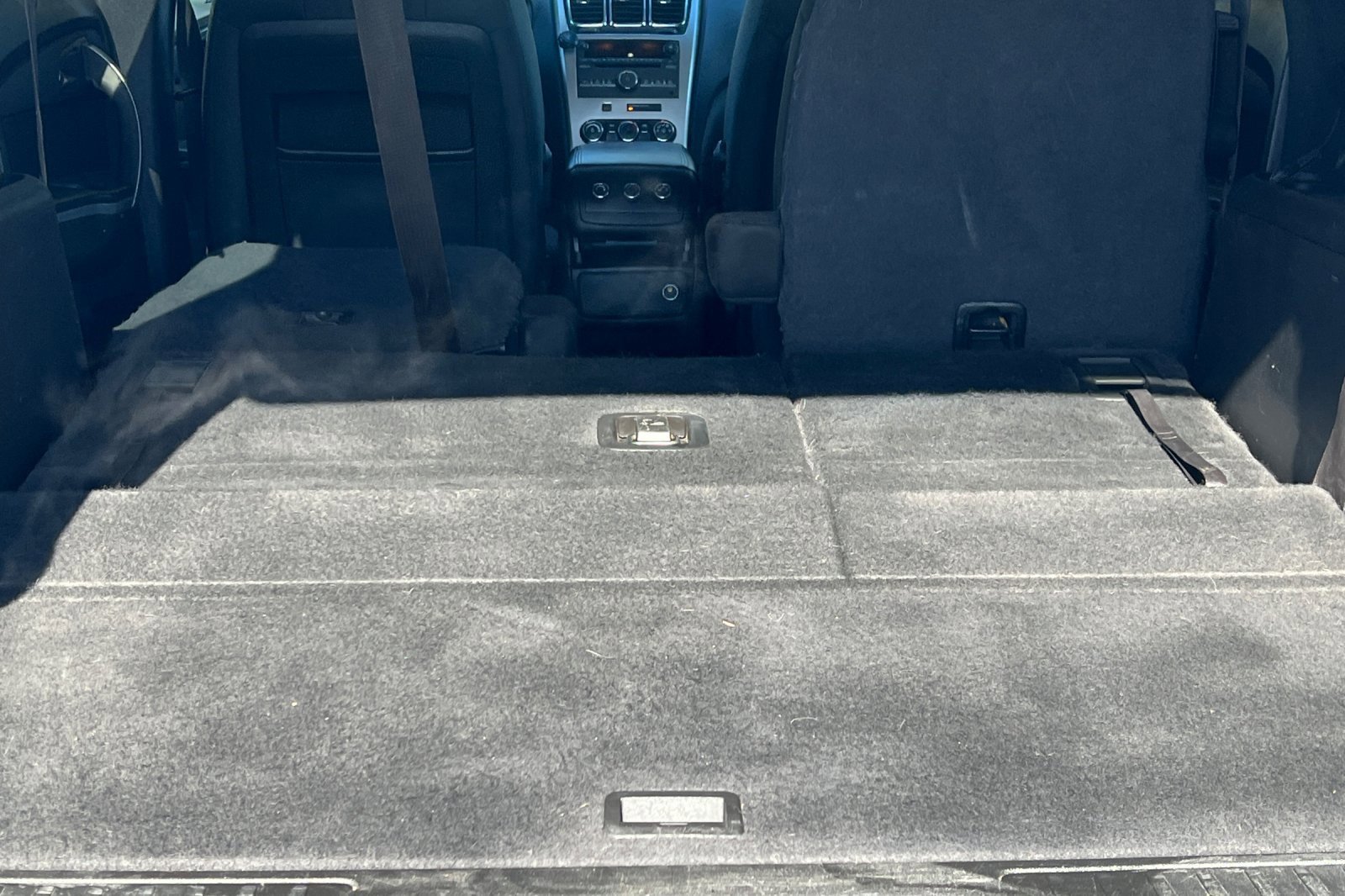 Used 2010 GMC Acadia SLE image 13