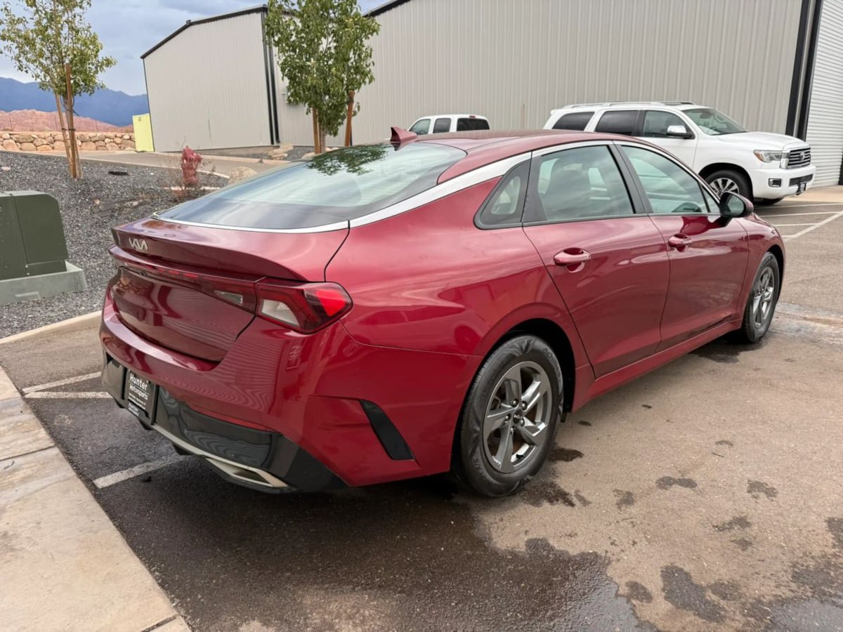 Used 2022 Kia K5 LXS FWD image 9