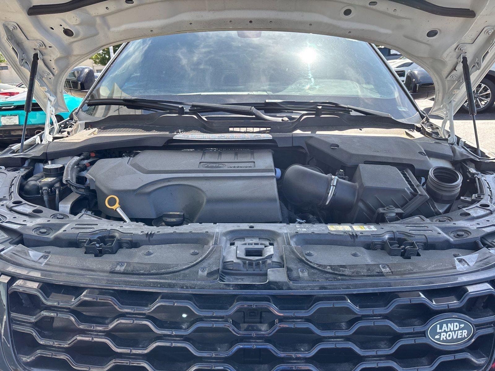 Used 2023 Land Rover Range Rover Evoque S AWD/4WD image 9