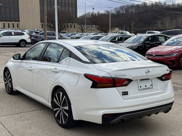 Used 2019 Nissan Altima 2.5 SR w/ SR Premium Package image 3
