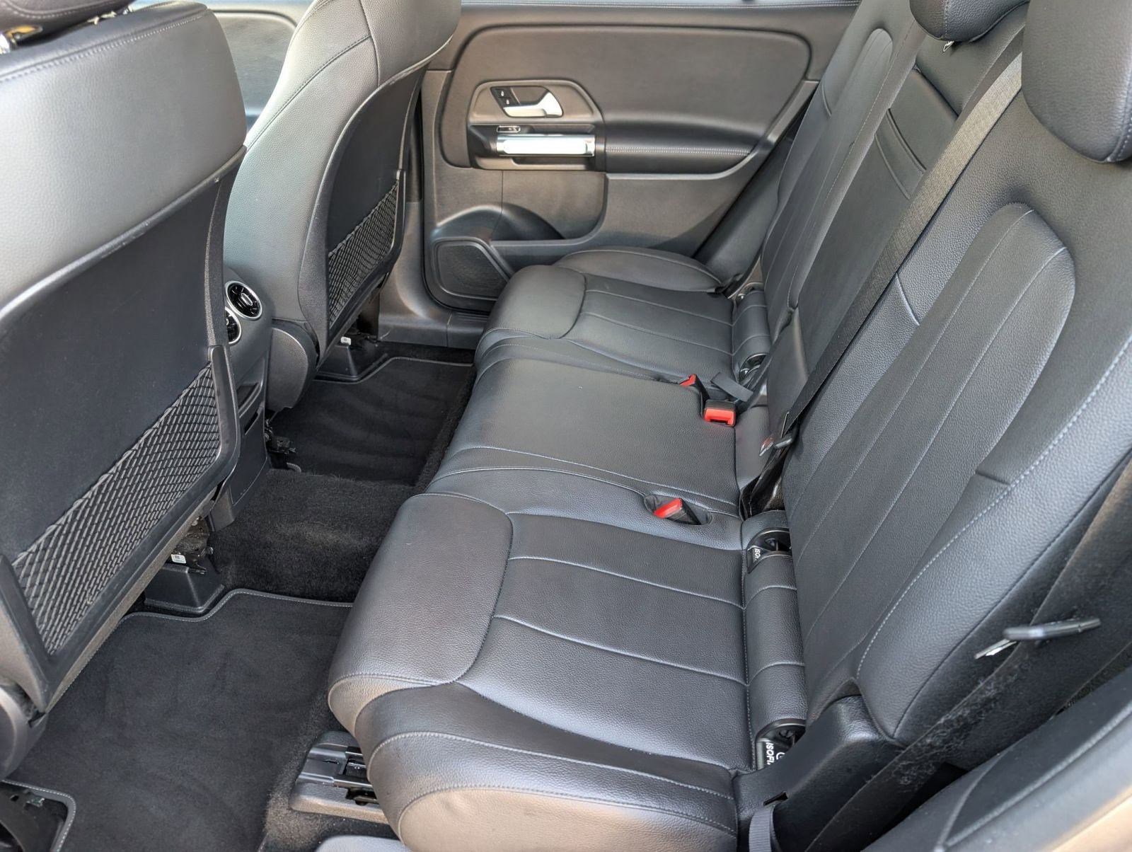 Used 2023 Mercedes-Benz GLB 250 4MATIC image 15